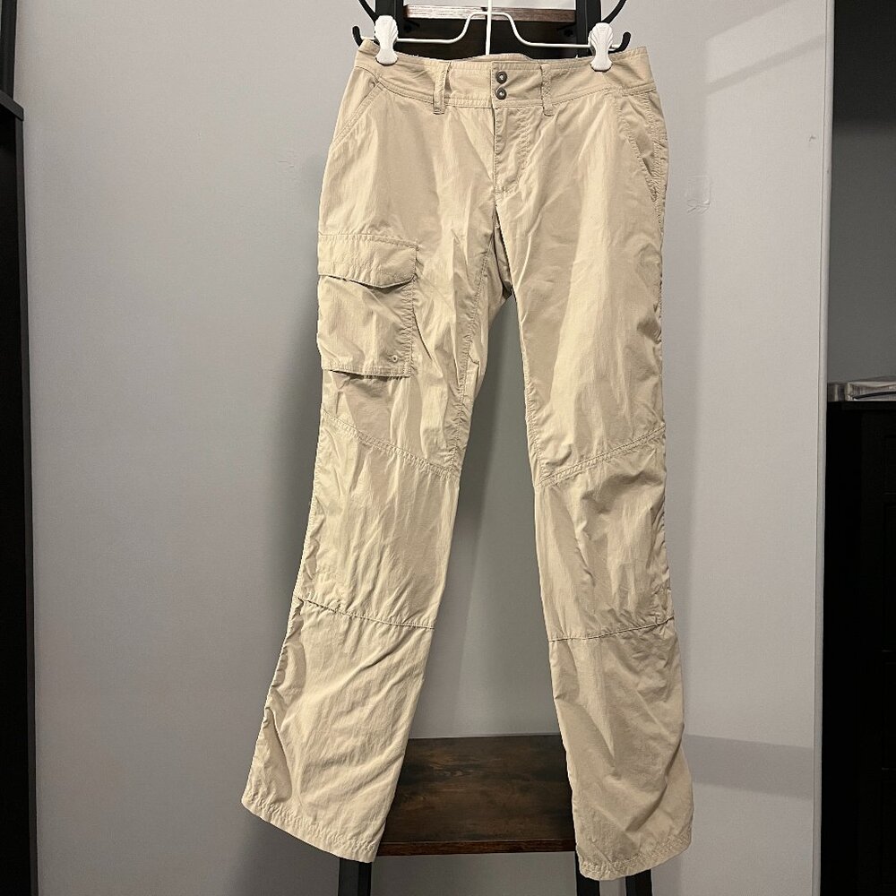 Columbia Women's Omni-shade khaki quick dry hiking roll up pants - Size 2 short